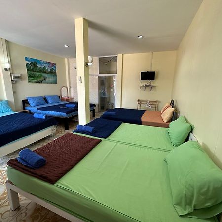 Thippawan Bungalow Koh Si Chang Exteriör bild