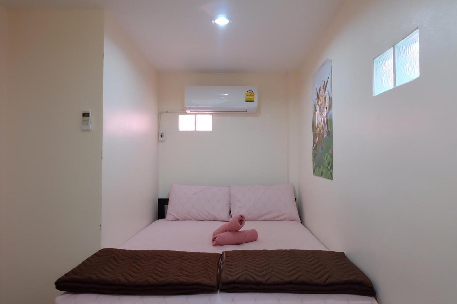 Thippawan Bungalow Koh Si Chang Exteriör bild
