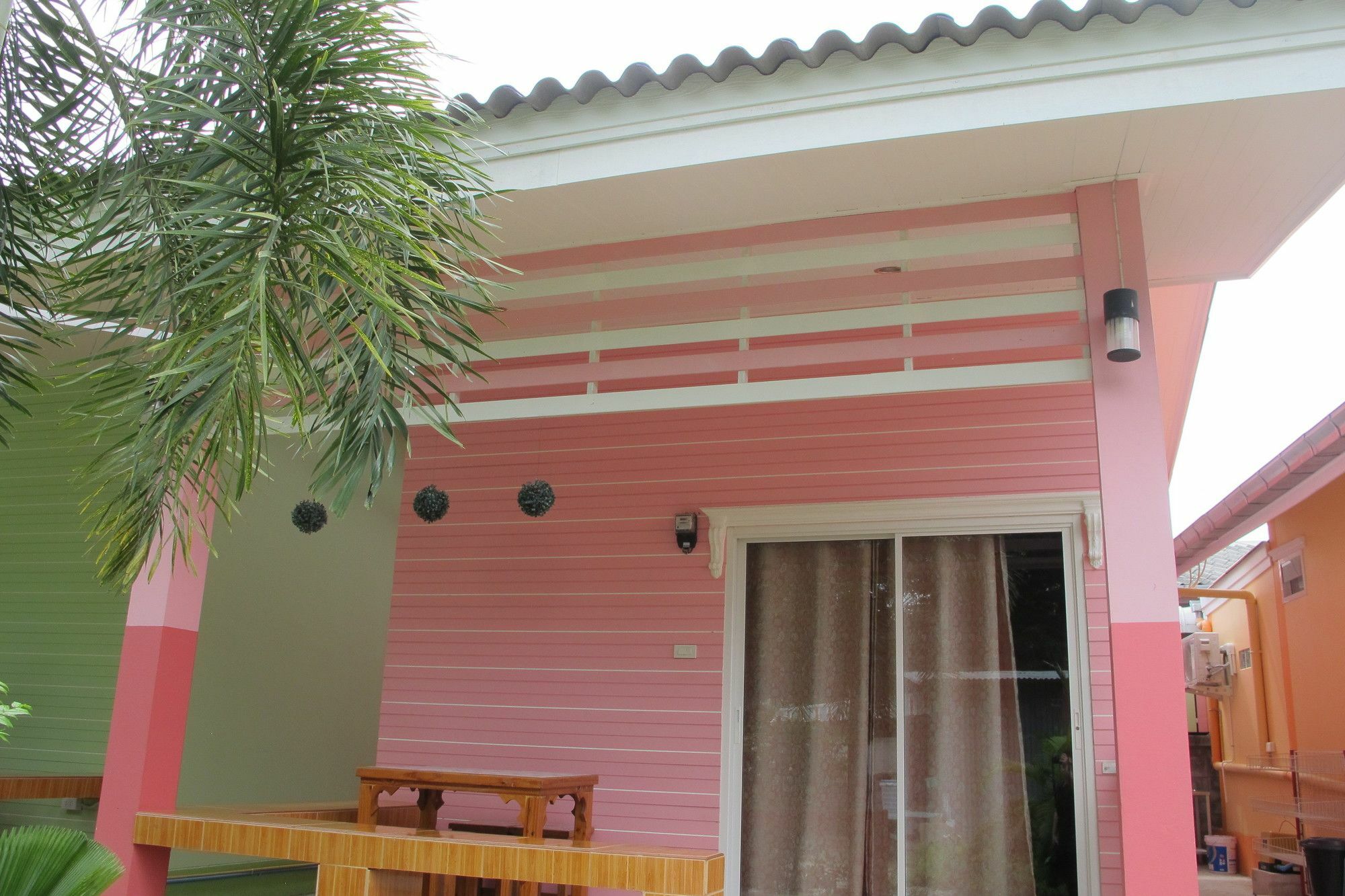 Thippawan Bungalow Koh Si Chang Exteriör bild