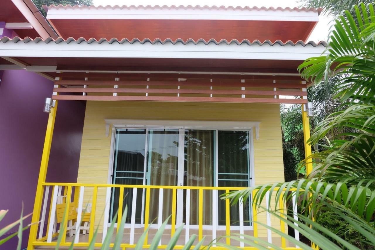 Thippawan Bungalow Koh Si Chang Exteriör bild