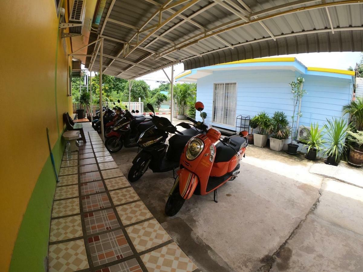 Thippawan Bungalow Koh Si Chang Exteriör bild