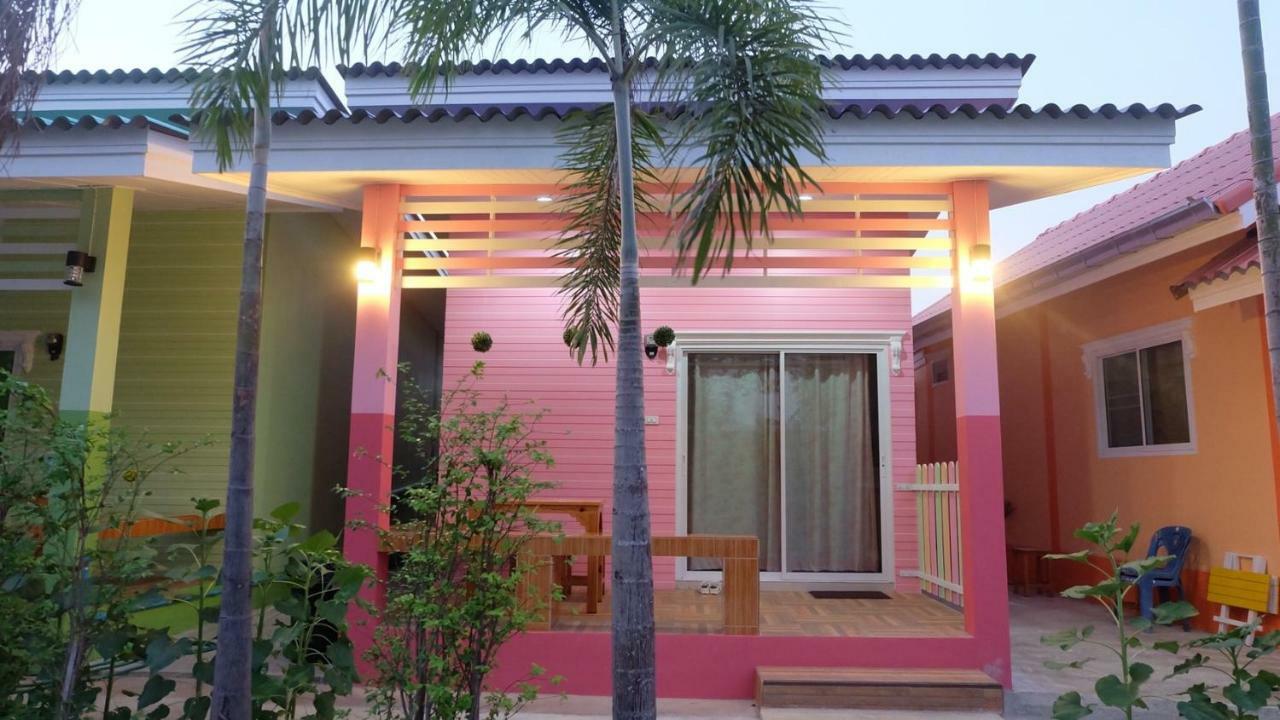 Thippawan Bungalow Koh Si Chang Exteriör bild